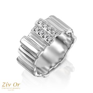 # טבעת מדורגת עם פסים עדינים 0.12ct W - 926 w