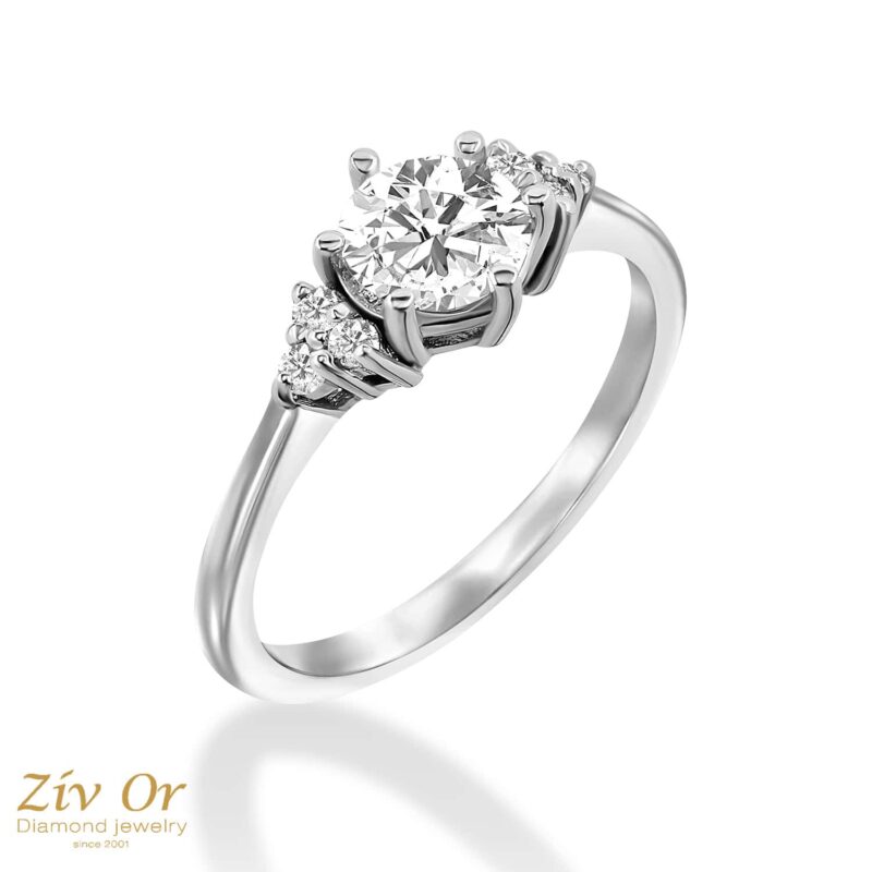 טבעת אירוסין מהממת ביופייה במשקל כולל של 0.68ct